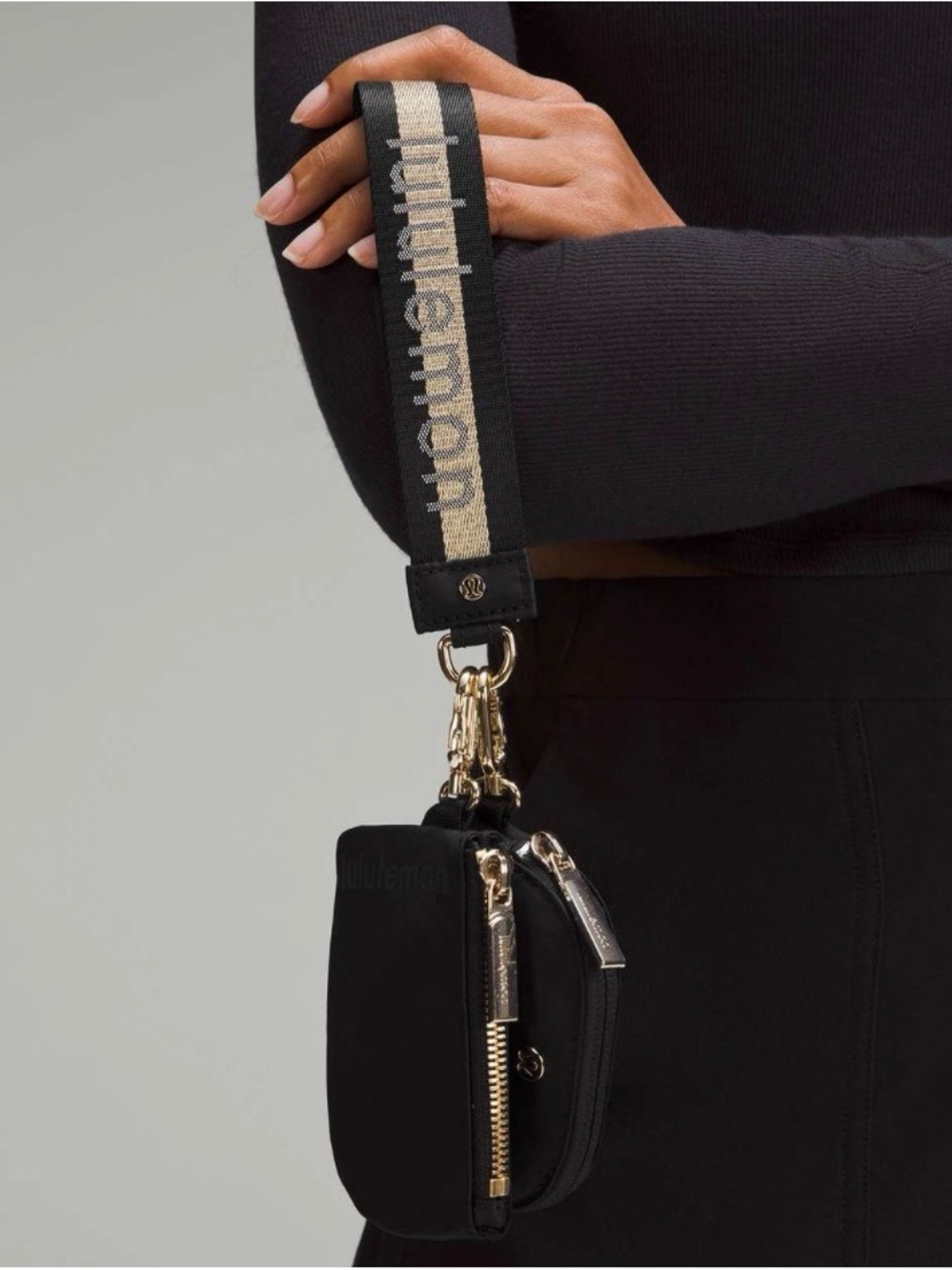 NWT Lululemon Dual Pouch Wristlet Black and Gold